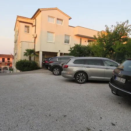 Apartments Villa Urbajs Vrsar Exteriér fotografie