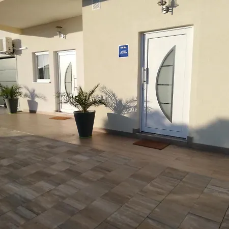 Apartments Villa Urbajs Vrsar Exteriér fotografie